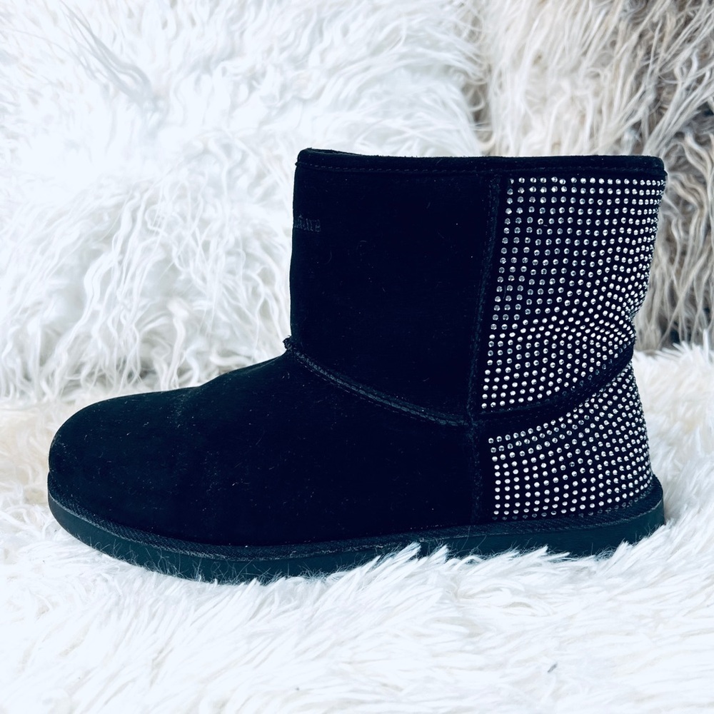 Juicy Couture, black faux fur clear bling ankle booties sz 8